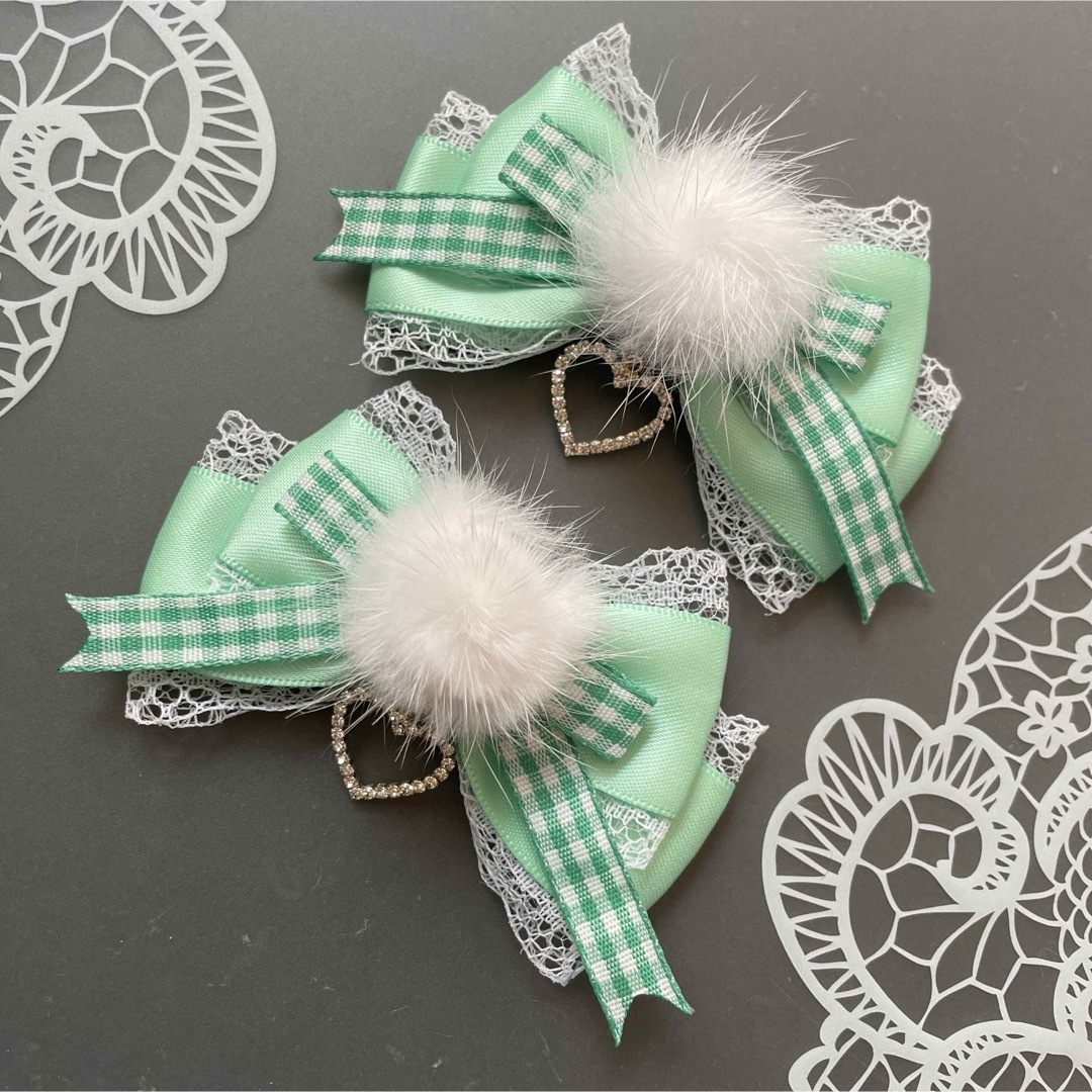 犬用ファー付きリボンバレッタ♡ハンドメイド・グレー ちっさく 犬用ファー付きリボンバレッタ♡ハンドメイド・グレー ちっさく