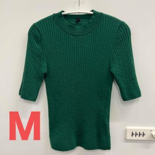 ユニクロ(UNIQLO)のユニクロ エクストラファインメリノリブモックネックセーター Mサイズ(ニット/セーター)