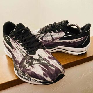 ミズノ(MIZUNO)の美品　MIZUNO　ランニングシューズ　WAVE REBELLION SONIC(スニーカー)