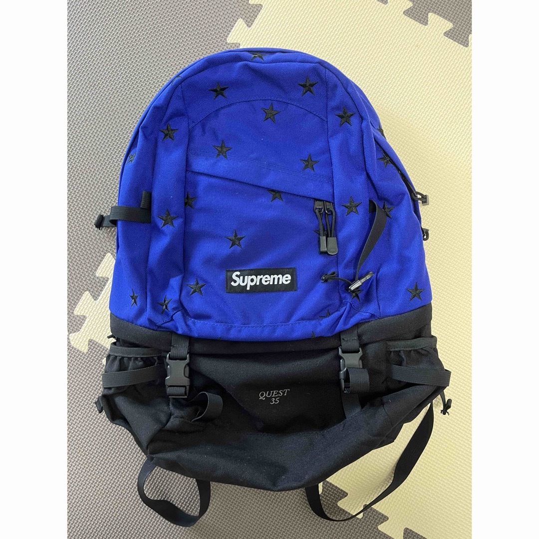 Supreme(シュプリーム)のSupreme Stars Backpack スターズバックパックリュックサック メンズのバッグ(バッグパック/リュック)の商品写真