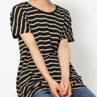 シューラルー(SHOO・LA・RUE)のシューラルー　ボーダーTシャツ(Tシャツ(半袖/袖なし))