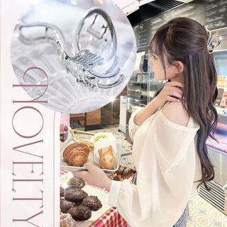 ミシェルマカロン(michellMacaron)のcherimi シェリミー　ノベルティ　ヘアクリップ　シルバー　ニュアンス(バレッタ/ヘアクリップ)