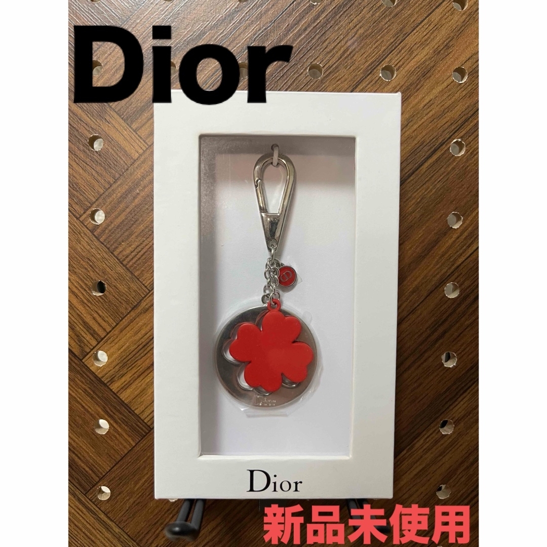 Christian Dior(クリスチャンディオール)の【本日限定値下げ】ディオールノベルティキーホルダー レディースのファッション小物(キーホルダー)の商品写真