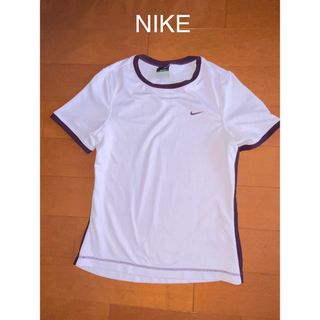 NIKE - ナイキNIKEレディース　半袖Tシャツ　xs