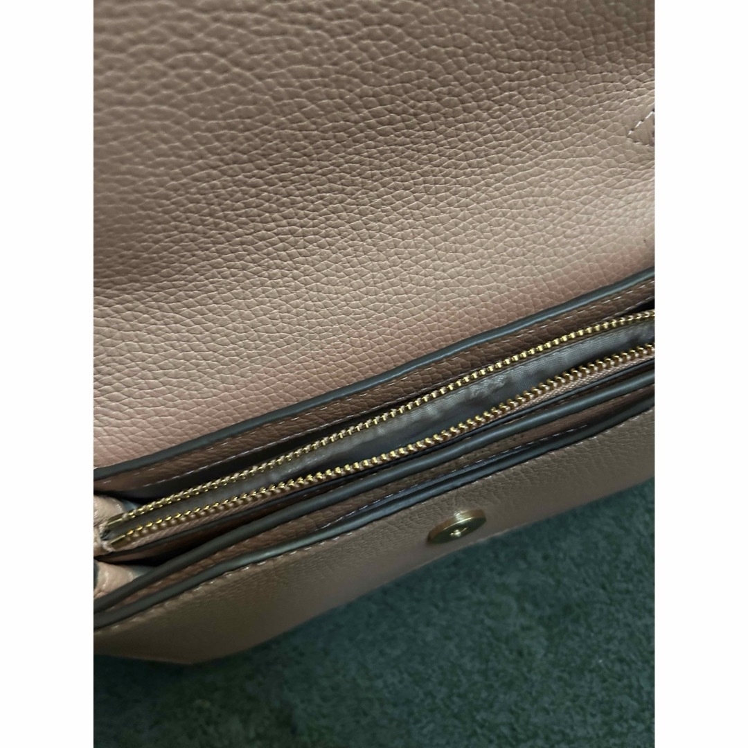 Tory Burch(トリーバーチ)の値下げ　ほぼ未使用　トリーバーチ　ショルダーバック レディースのバッグ(ショルダーバッグ)の商品写真