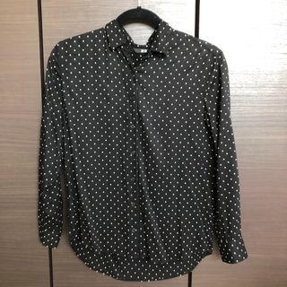 ユニクロ(UNIQLO)のUNIQLOドットシャツ(シャツ/ブラウス(長袖/七分))