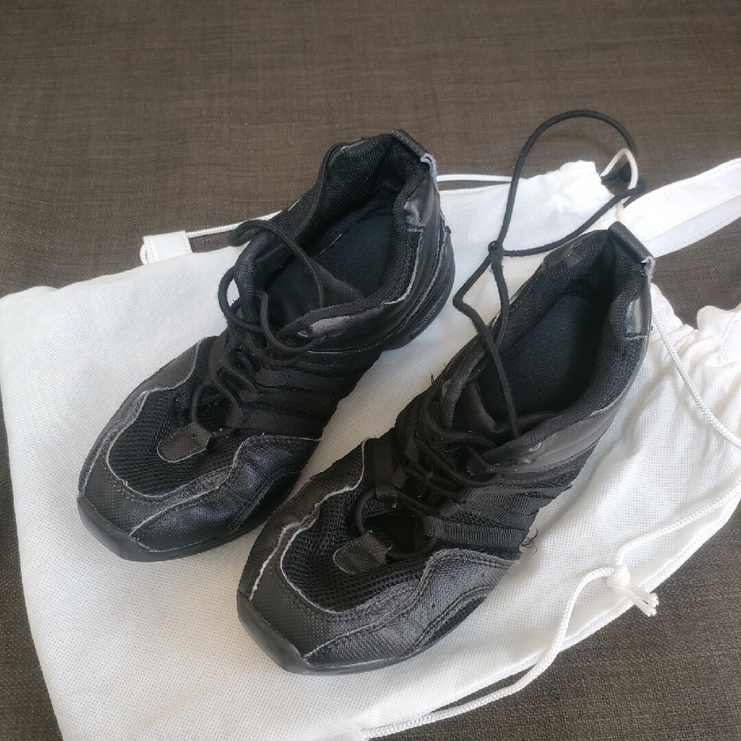 ダンスシューズ２４cm　スプリットソール黒 レディースの靴/シューズ(スニーカー)の商品写真