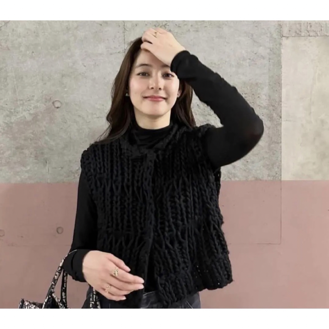 TODAYFUL(トゥデイフル)の新木優子さん着用　【todayful】Chunky Hand Knitvest レディースのトップス(ベスト/ジレ)の商品写真