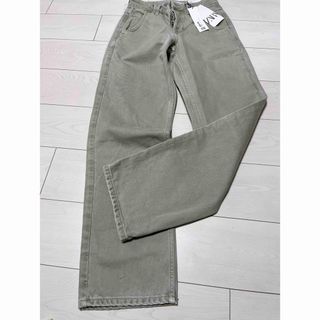 ザラ(ZARA)の新品　タグ付き　ザラ　デニムパンツ　34(デニム/ジーンズ)