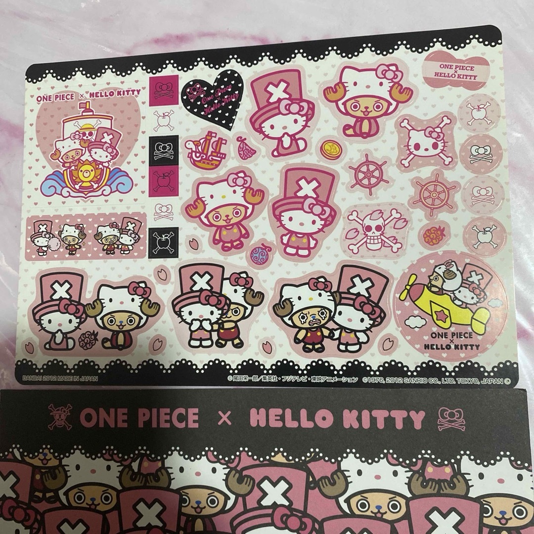 ハローキティ(ハローキティ)のONE PIECE チョッパー　HELLO KITTY キティー　コラボ　シール エンタメ/ホビーのおもちゃ/ぬいぐるみ(キャラクターグッズ)の商品写真