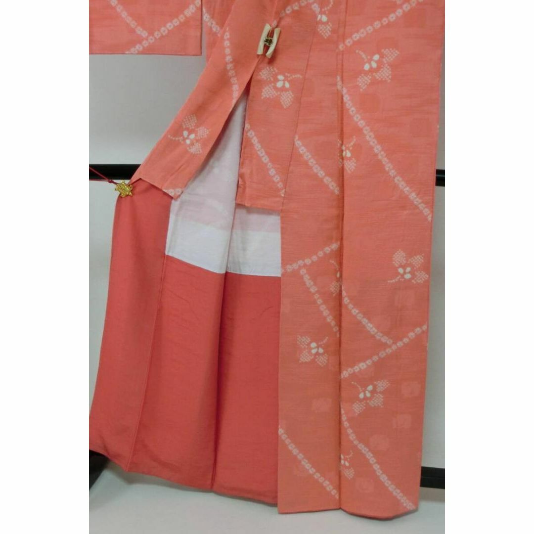 【Q0744】Ｓお仕立て上がり正絹小紋　甘いピンクオレンジ地に花柄　絞り入り レディースの水着/浴衣(着物)の商品写真