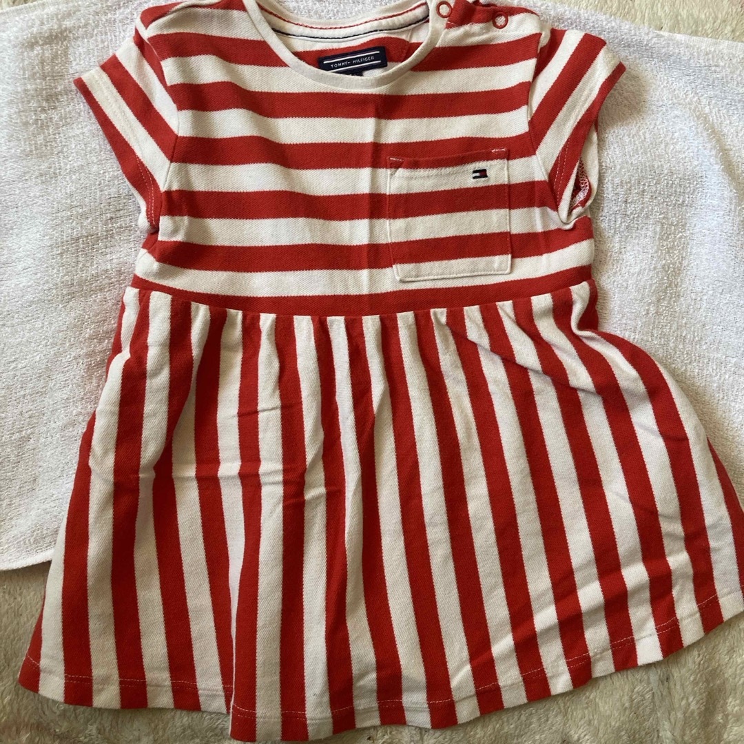 TOMMY HILFIGER(トミーヒルフィガー)のトミーフィルフィガー　ワンピース　80 キッズ/ベビー/マタニティのベビー服(~85cm)(ワンピース)の商品写真