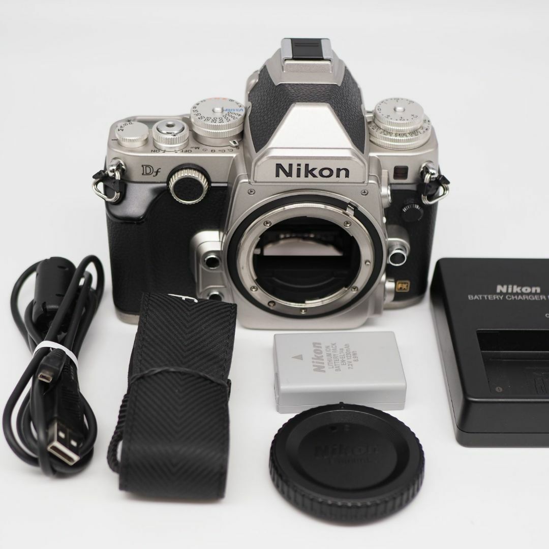 Nikon(ニコン)の■13965ショット■ Nikon DF ボディ シルバー ■極上品■ スマホ/家電/カメラのカメラ(ミラーレス一眼)の商品写真