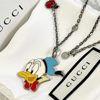 グッチ(Gucci)の美品 正規品 GUCCI グッチ ネックレス ディズニー ドナルド シルバー (ネックレス)