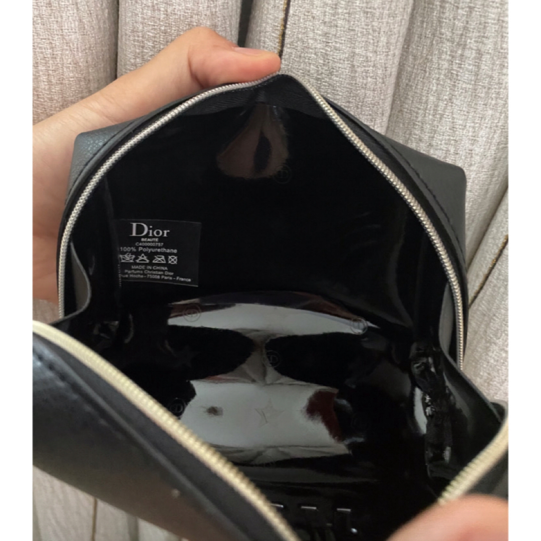Christian Dior(クリスチャンディオール)の【新品未使用】ディオール　正規ノベルティ　スクエア　ポーチ　ブラック レディースのファッション小物(ポーチ)の商品写真