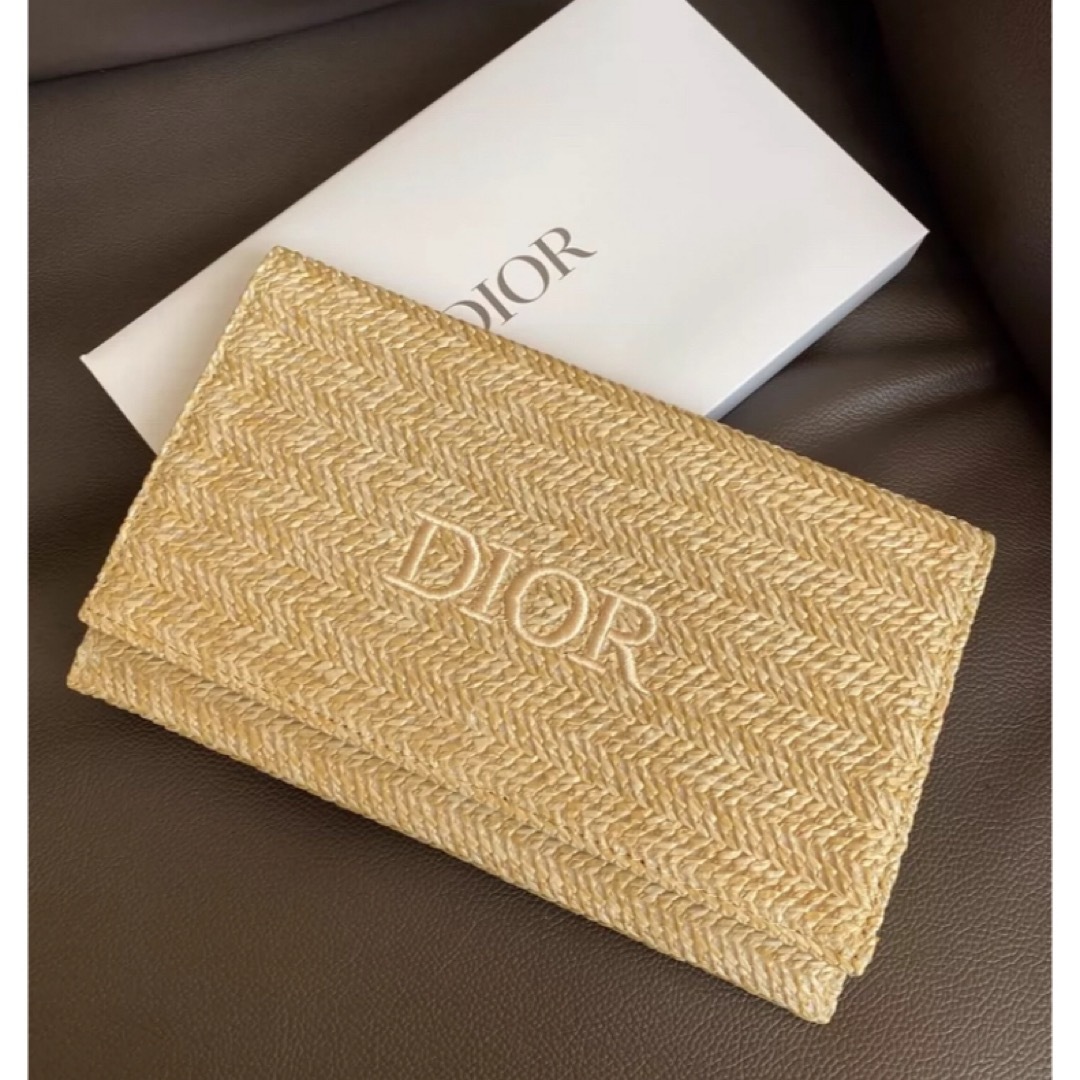 Christian Dior(クリスチャンディオール)の新品未使用　2023年　ノベルティ ディオール　オリジナル　ポーチ レディースのファッション小物(ポーチ)の商品写真