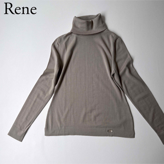René - Rene ルネ　ニット　タートルネック　ロゴプレート　セーター