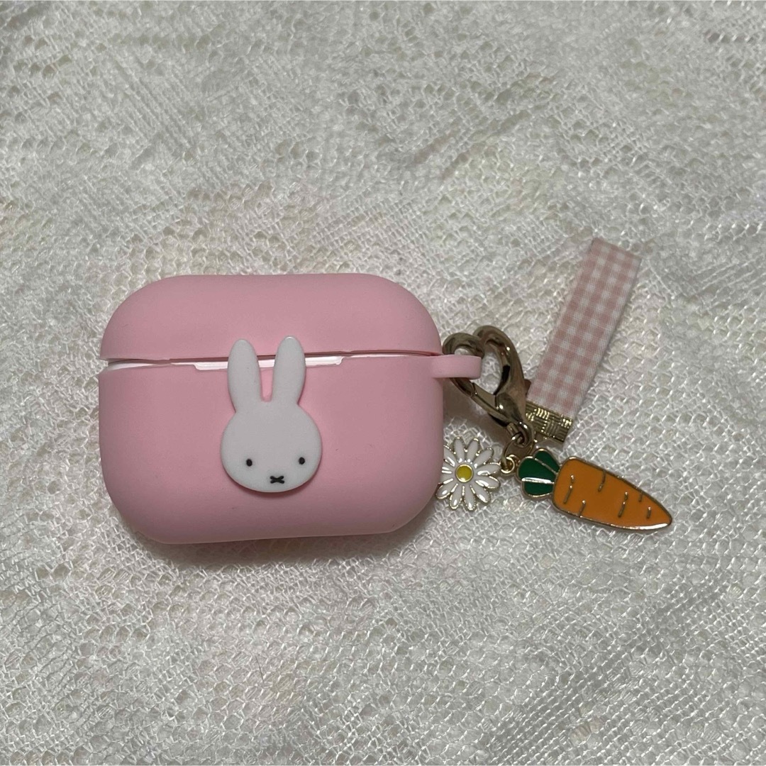 miffy(ミッフィー)のairpods  pro ケース　シリコン　うさぎ　ピンク ハンドメイドのスマホケース/アクセサリー(その他)の商品写真