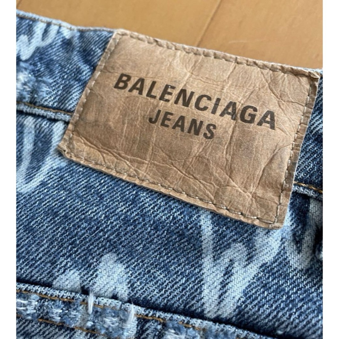 Balenciaga(バレンシアガ)のBALENCIAGA  JEANS  バレンシアガジーンズ　BTS着用モデル メンズのパンツ(デニム/ジーンズ)の商品写真