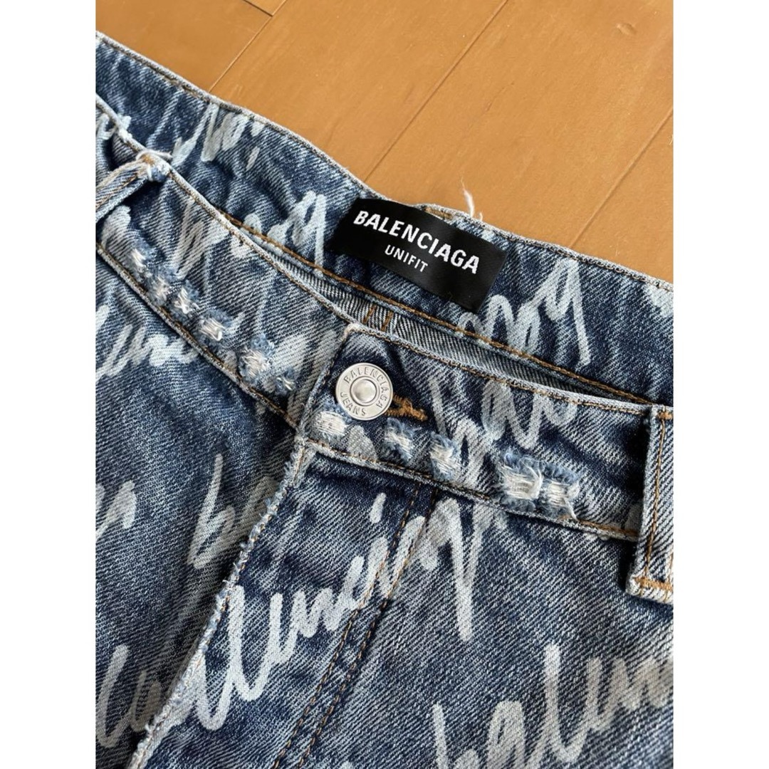 Balenciaga(バレンシアガ)のBALENCIAGA  JEANS  バレンシアガジーンズ　BTS着用モデル メンズのパンツ(デニム/ジーンズ)の商品写真