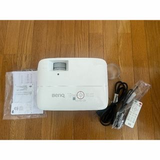 BenQ TH671ST 短焦点プロジェクター(プロジェクター)