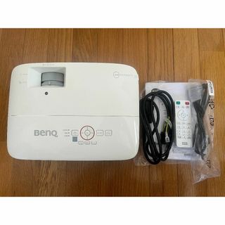 BenQ TH671ST 短焦点プロジェクター(プロジェクター)