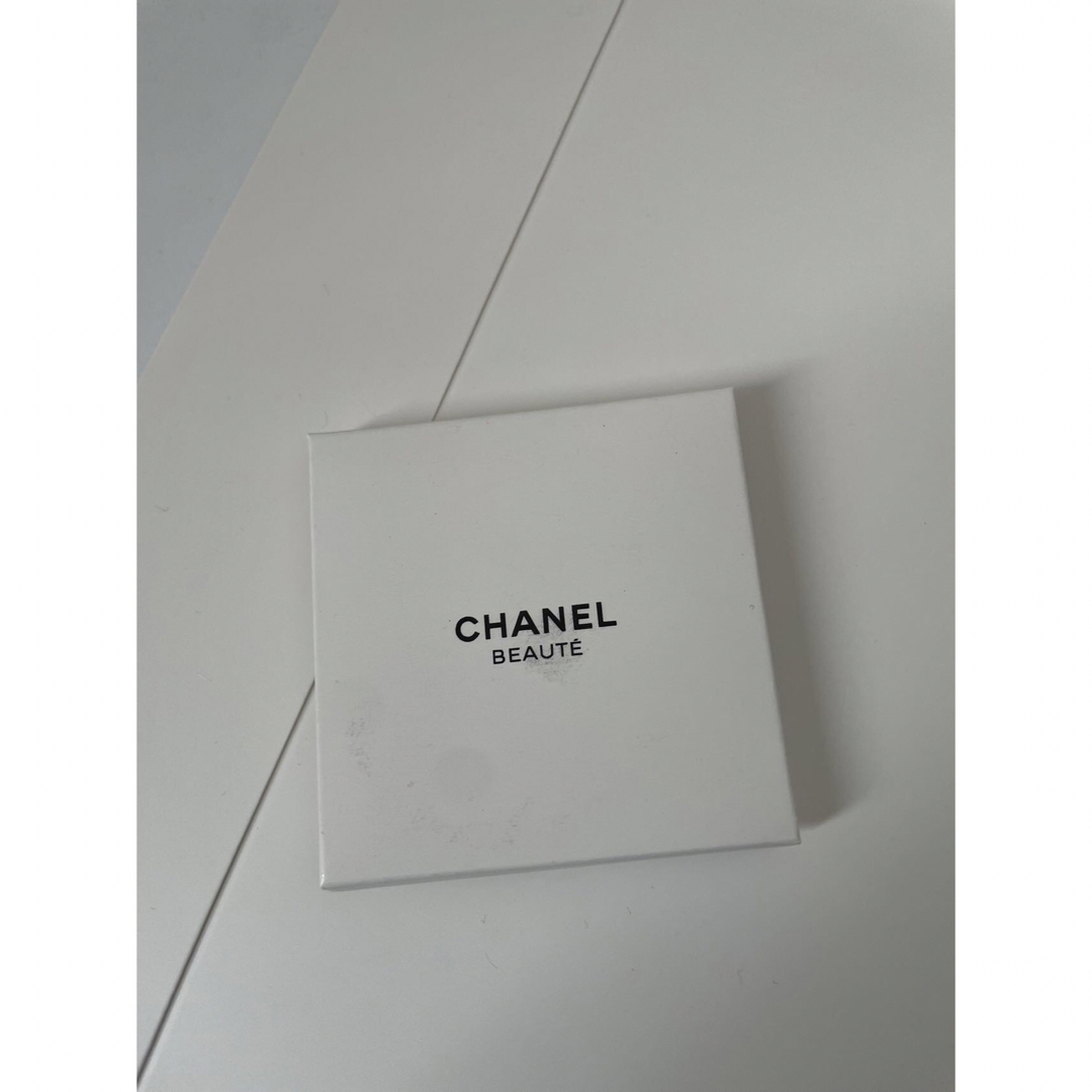 CHANEL(シャネル)のシャネル　スマホリングノベルティ カラー　ゴールド レディースのファッション小物(その他)の商品写真