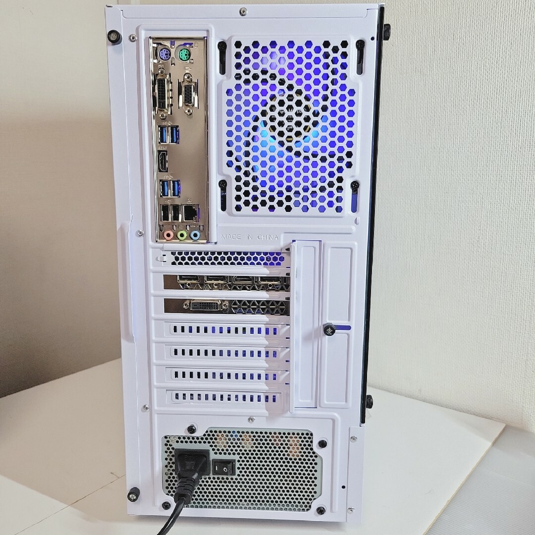 大容量自作ゲーミングPC/Core i7-7700K/16G/GTX1070の通販 by 大容量自作ゲーミングPC/Core i7-7700K/16G/GTX1070の通販 by