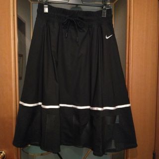 再値下げ。[美品] NIKE メッシュスカート M