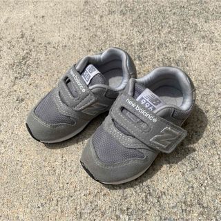 ニューバランス(New Balance)のニューバランス 13cm 子供用 newbarance 靴 スニーカー グレー(スニーカー)