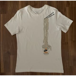 ナイキ(NIKE)のNIKE カップ麺 Tシャツ M(Tシャツ/カットソー(半袖/袖なし))