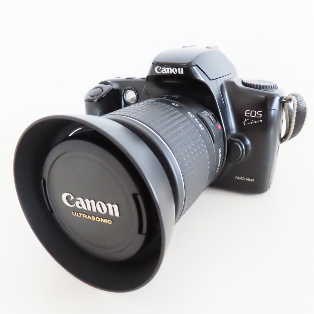 Canon(キヤノン)のT05 完動品 CANON キヤノン EOS Kiss 28-90mm F4-5.6 USM レンズ セット フィルムカメラ スマホ/家電/カメラのカメラ(フィルムカメラ)の商品写真