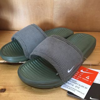 ナイキ(NIKE)の新品 23 Nike Benassi Solarsoft Slide SP(サンダル)