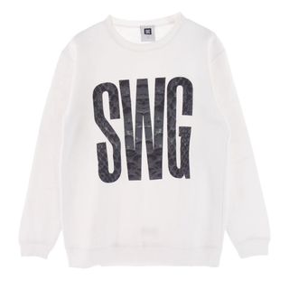 スワッガー(SWAGGER)のSWAGGER スワッガー スウェット SWGLSH-472 パイソン柄 プリント SWG  ロゴ クルーネック スウェット  ホワイト系 L【中古】(スウェット)