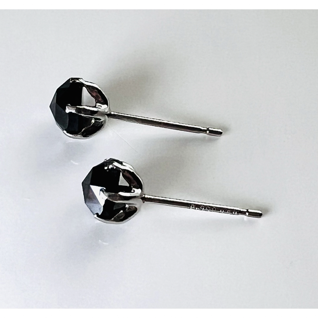 Pt900ブラックダイヤモンドスタッドピアス 1.2ct メンズのアクセサリー(ピアス(両耳用))の商品写真