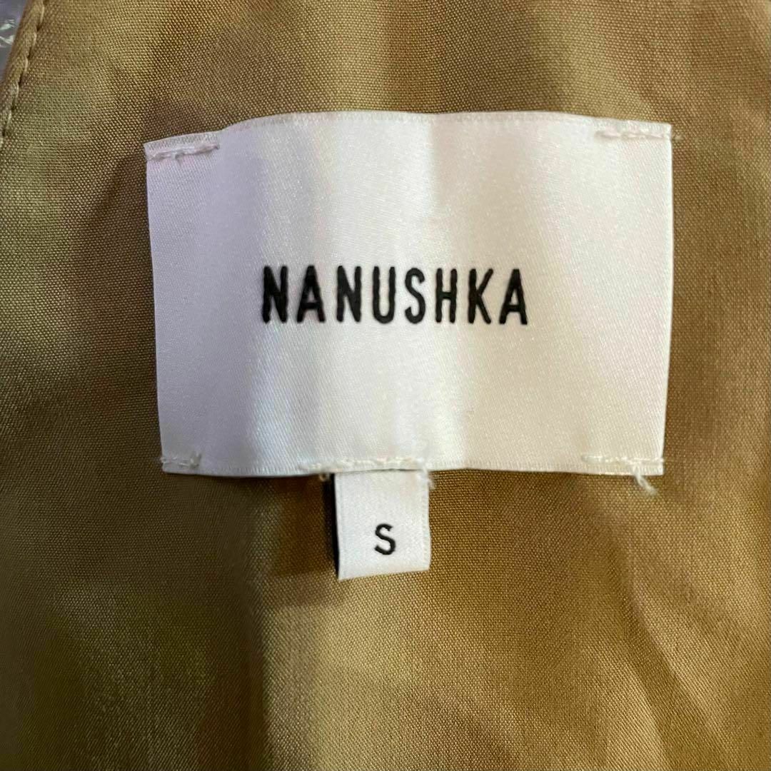 Nanushka(ナヌーシュカ)の【未使用品】NANUSHKA ワンピース　ラップ　ベージュ　サイズS レディースのワンピース(ひざ丈ワンピース)の商品写真