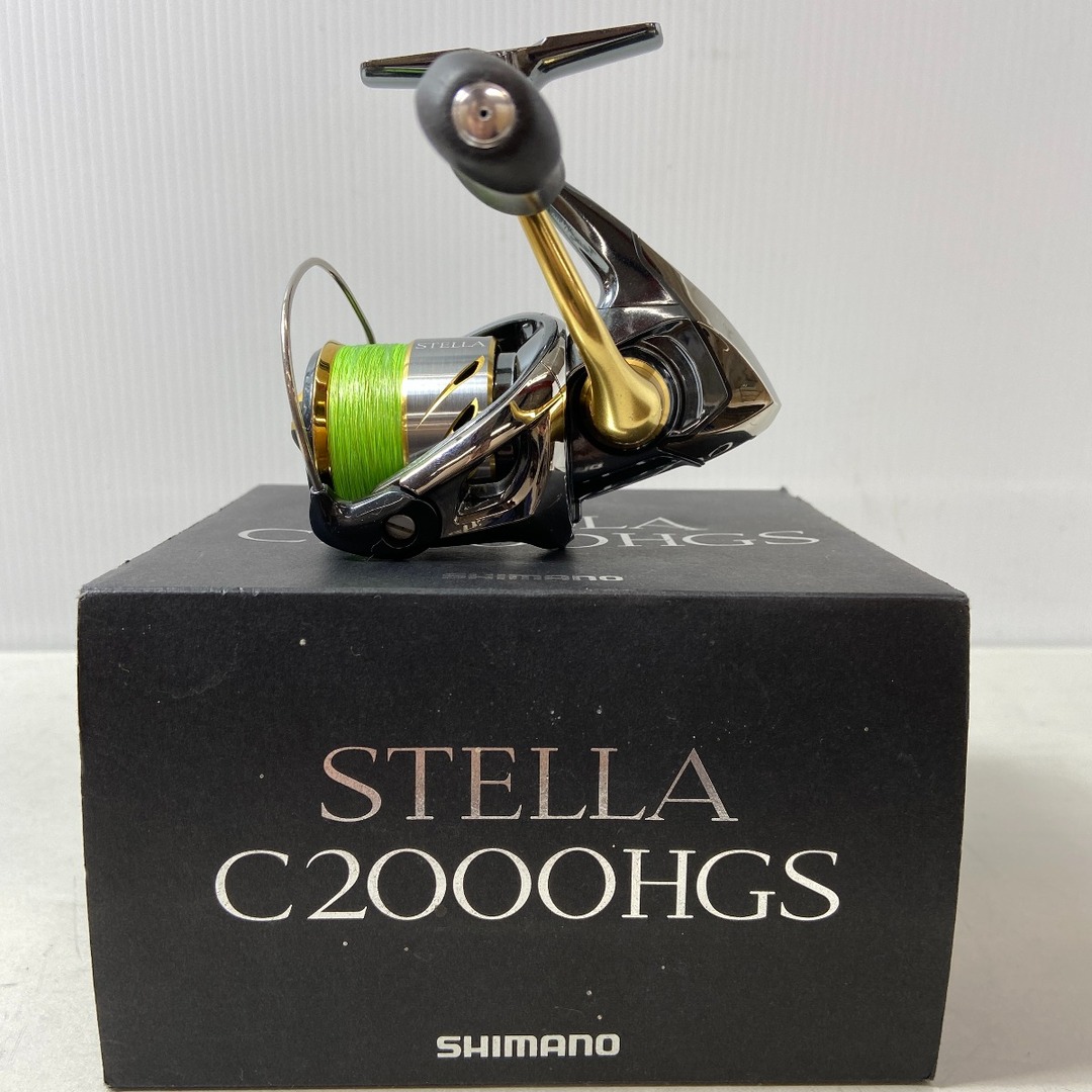 SHIMANO(シマノ)のΨΨSHIMANO シマノ スピニングリール　14ステラC2000HGS　箱付　 　 03240 スポーツ/アウトドアのフィッシング(リール)の商品写真