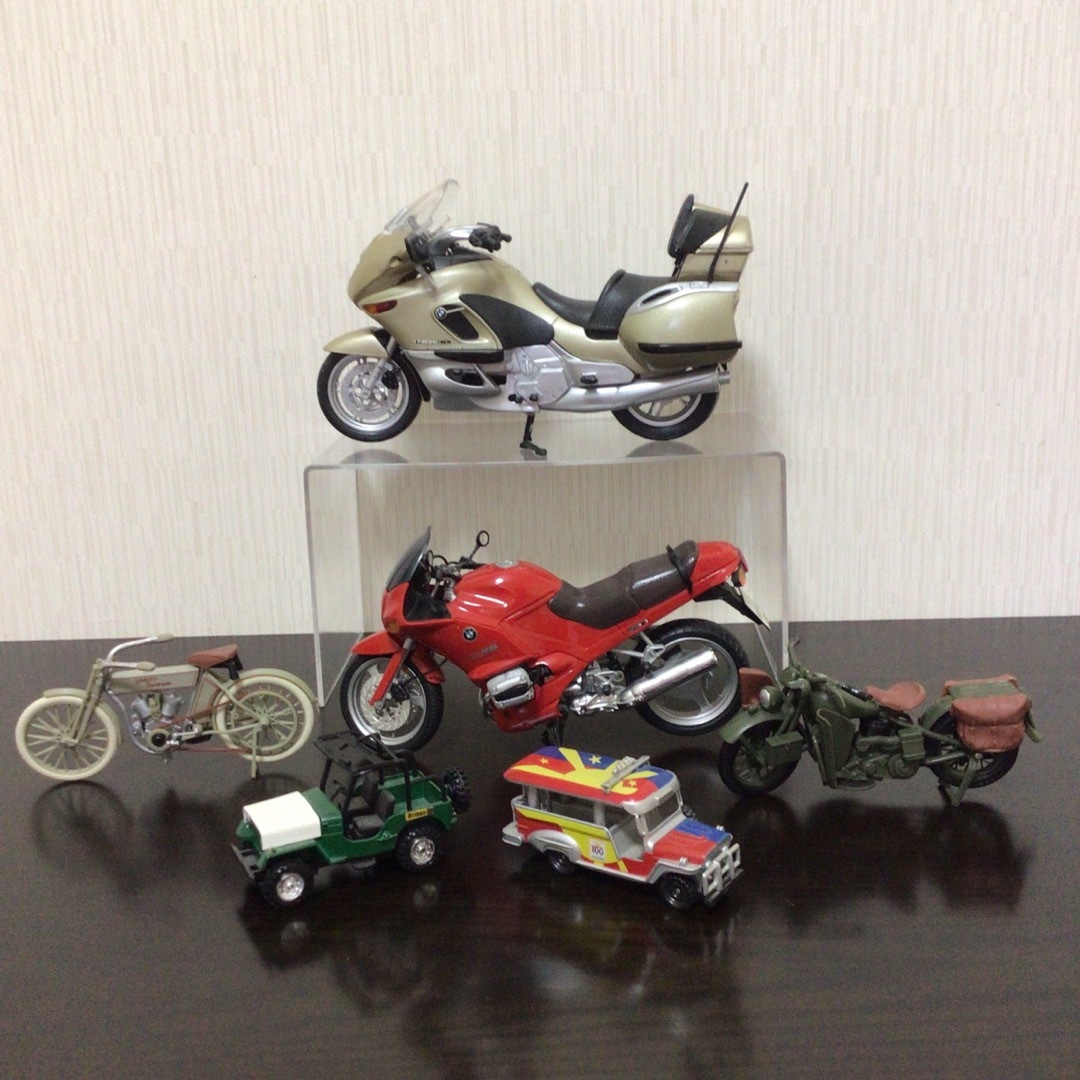 バイク　車　模型 エンタメ/ホビーのおもちゃ/ぬいぐるみ(模型/プラモデル)の商品写真