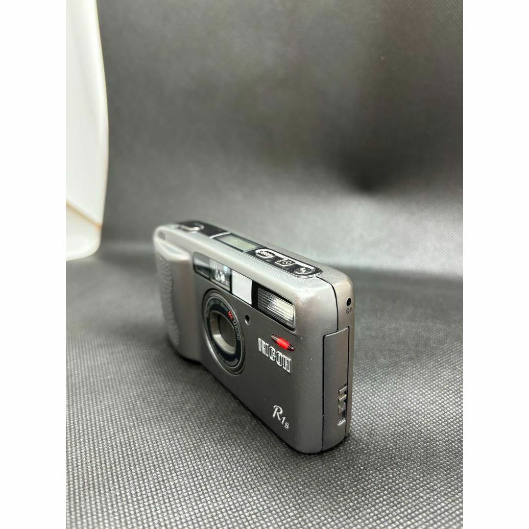 RICOH(リコー)のRICOH　R1ｓ　コンパクトフィルムカメラ　動作確認済み スマホ/家電/カメラのカメラ(フィルムカメラ)の商品写真