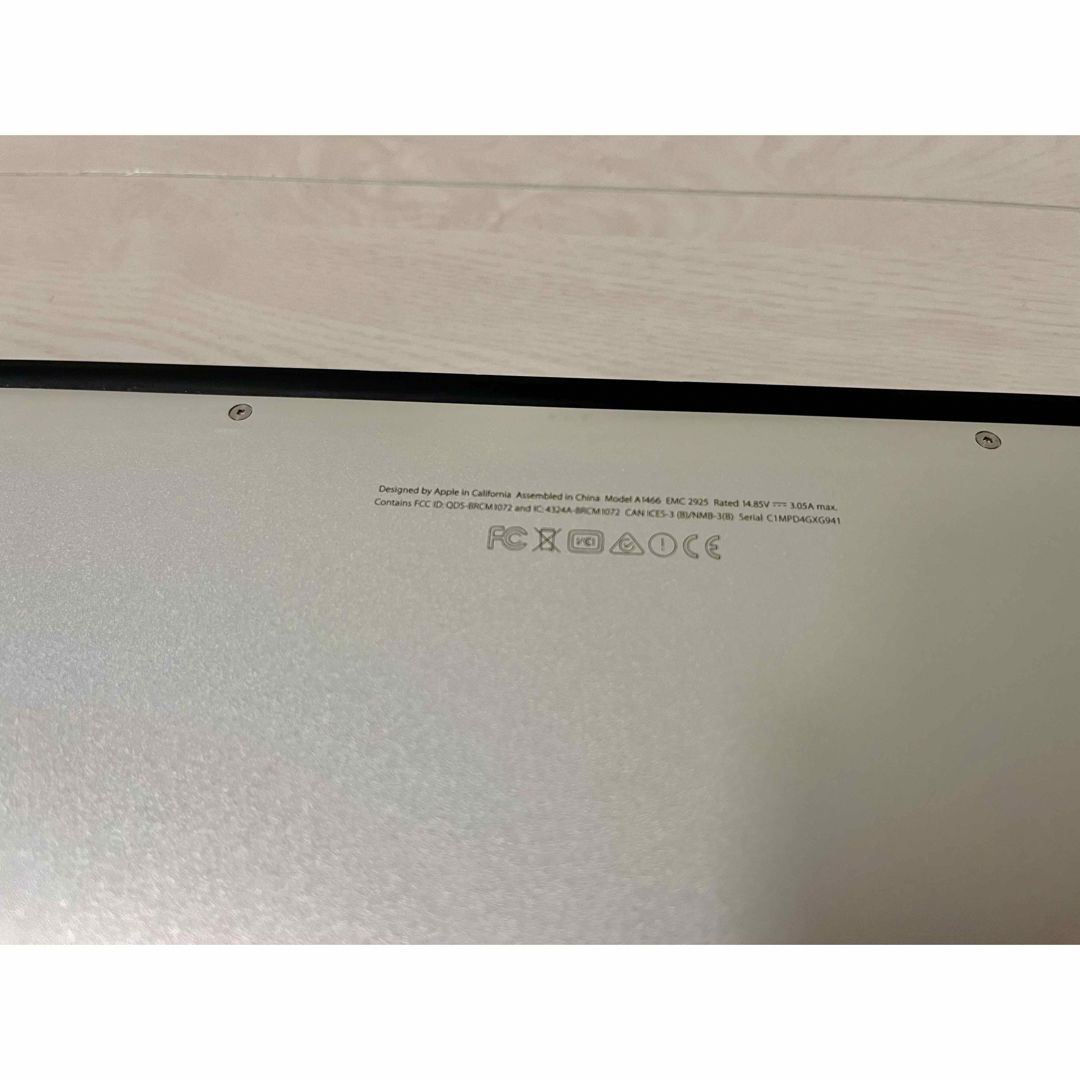 Apple(アップル)の【中古美品】MacBook Air early 2015 インテリア/住まい/日用品のオフィス家具(オフィス/パソコンデスク)の商品写真