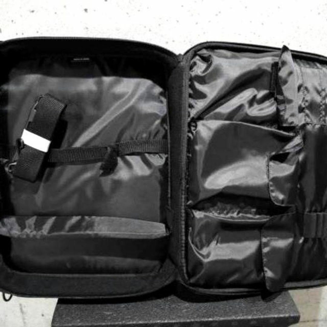 【新品/送料込】★BLACK シンプルスタイル 多機能ビジネスバッグ★ メンズのバッグ(ビジネスバッグ)の商品写真