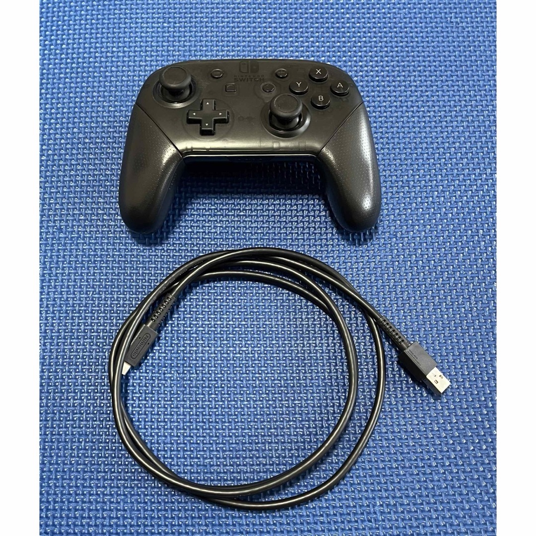 ニンテンドーSwitch プロコン エンタメ/ホビーのゲームソフト/ゲーム機本体(家庭用ゲーム機本体)の商品写真