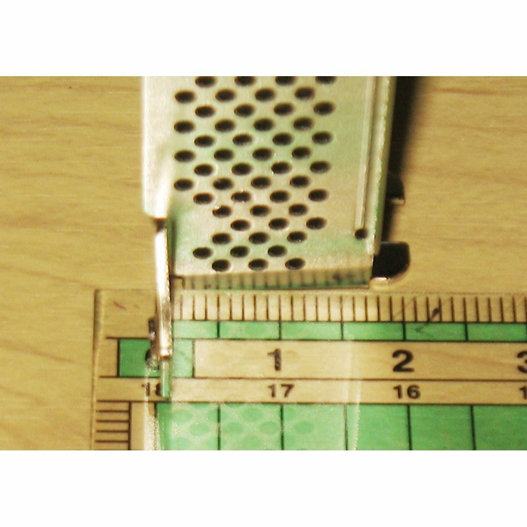 ロー プロファイル ブラケット RAID カード 用 # 5394 スマホ/家電/カメラのPC/タブレット(PCパーツ)の商品写真