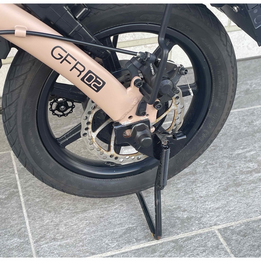 【モビチェン付】grafit GFR-02 独立スタンド改造 BOX付き スポーツ/アウトドアの自転車(自転車本体)の商品写真