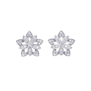 Van Cleef & Arpels - ヴァンクリーフ＆アーペル ピアス ロータス ミニモデル K18WGホワイトゴールド ダイヤモンド 52P 計0.31ct VCARP0ZV00