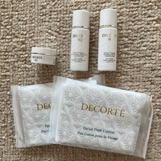 コスメデコルテ(COSME DECORTE)のコスメデコルテAQアブソリュート化粧水　乳液　クリームサンプル　コットン付き(化粧水/ローション)