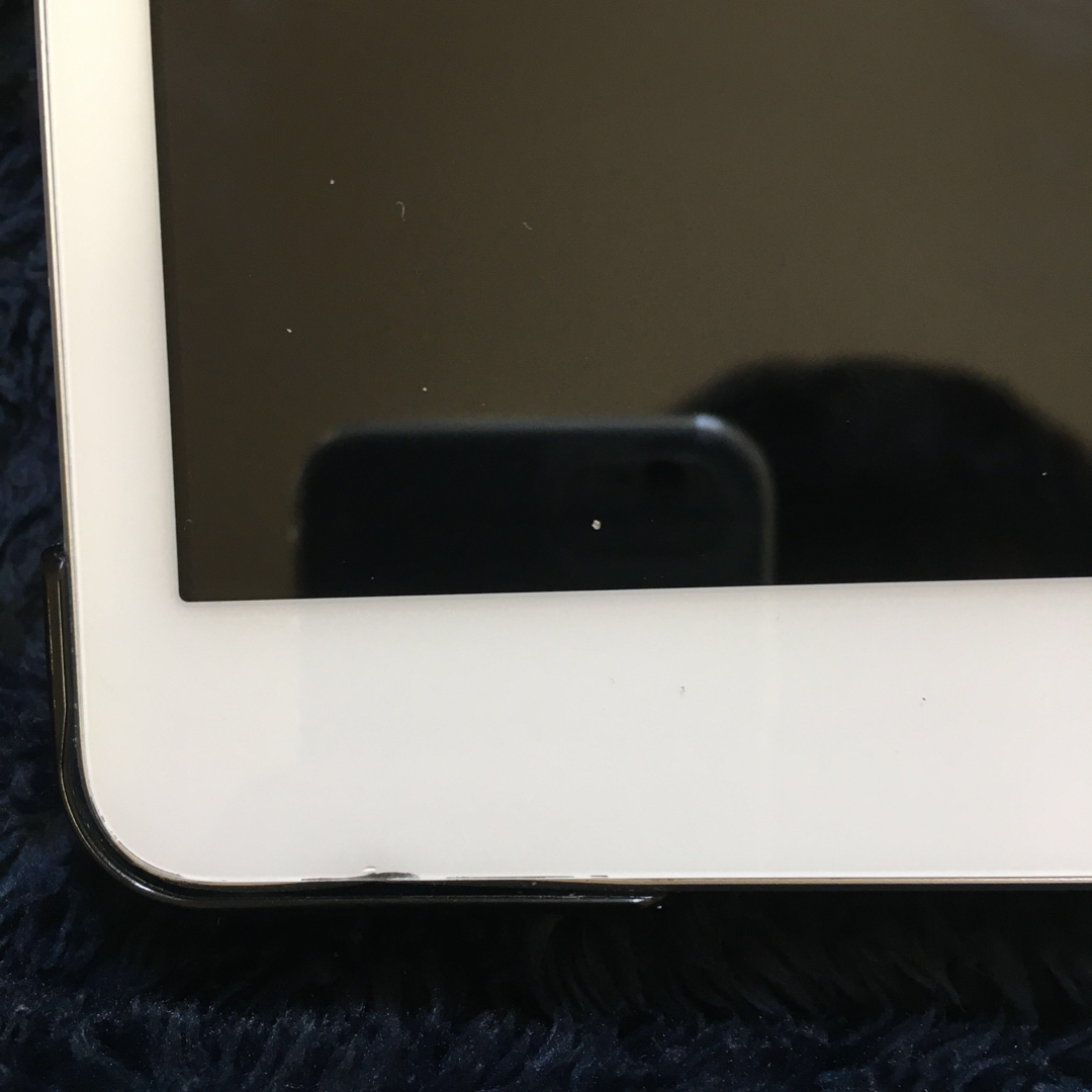 Apple(アップル)のiPad8世代32GB auモデル シルバー スマホ/家電/カメラのPC/タブレット(タブレット)の商品写真