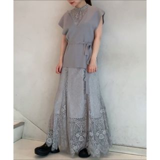 スナイデル(SNIDEL)の♡新品タグ付き♡ snidel ニットベストセットマーメイドレースワンピース(ロングワンピース/マキシワンピース)