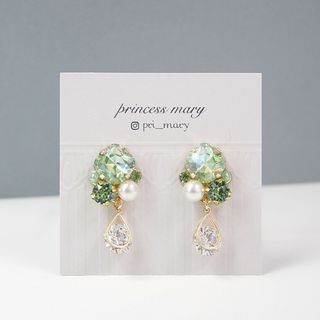 雫ジルコニア》ツートングリーン♡﻿ペリドットbijouピアス(ピアス)