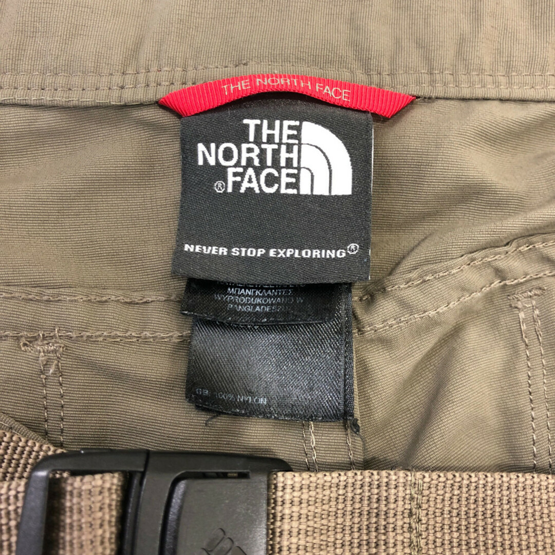 THE NORTH FACE(ザノースフェイス)のTHE NORTH FACE ノースフェイス ナイロン ショートパンツ アウトドア カーキ (メンズ W36) 中古 古着 Q6329 メンズのパンツ(ショートパンツ)の商品写真